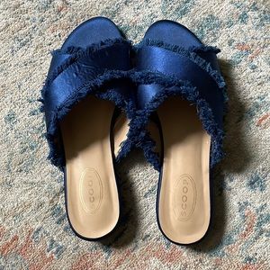 Cross cross sandals from Walmart